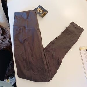 Til You Collapse heart booty legging